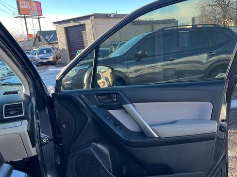 Used 2016 Subaru Forester 2.5i w/ Alloy Wheel Package image 11