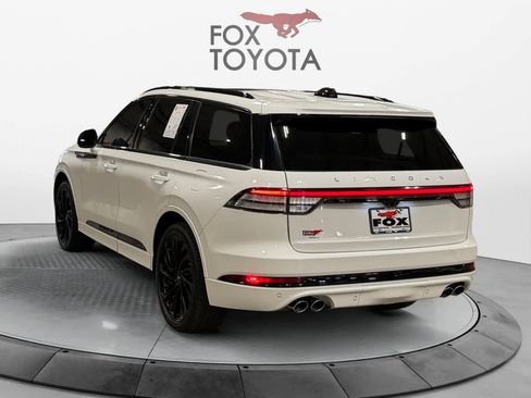 Used 2025 Lincoln Aviator Reserve w/ Equipment Group 201A AWD/4WD image 4