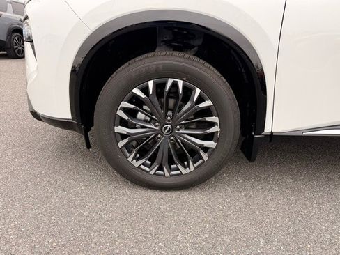 New 2026 Nissan Rogue Platinum w/ Platinum Premium Package image 9