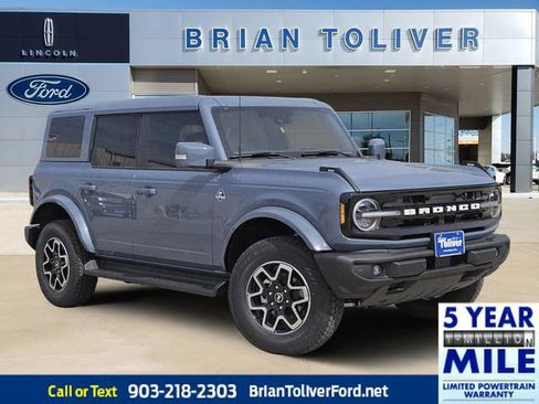 New 2025 Ford Bronco Outer Banks image 1