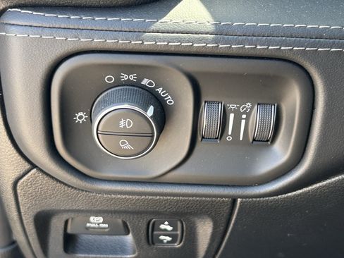 Used 2021 RAM 1500 TRX w/ TRX Level 1 Equipment Group AWD/4WD image 19