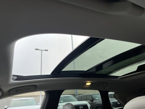 Certified 2025 INFINITI QX50 Luxe image 5