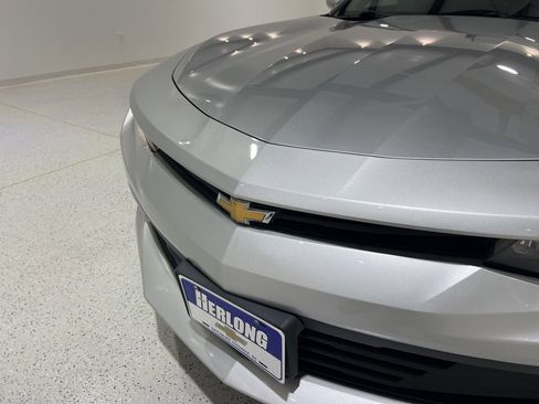 Used 2018 Chevrolet Camaro LT image 25