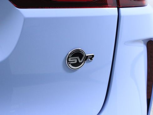 New 2026 Jaguar F-PACE SVR 575 Edition image 9