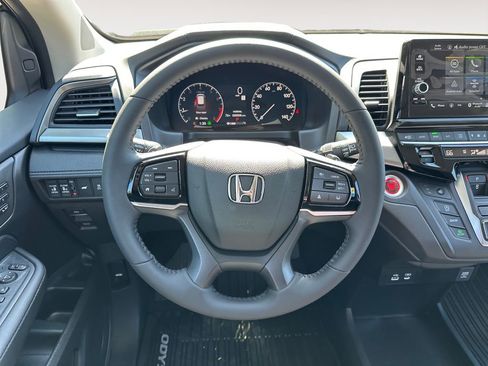 Used 2025 Honda Odyssey EX-L image 12