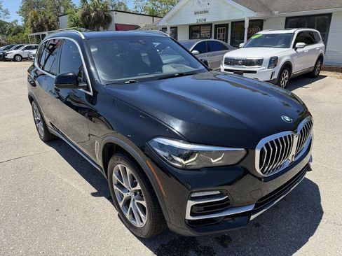 Used 2019 BMW X5 xDrive40i w/ Convenience Package AWD/4WD image 3
