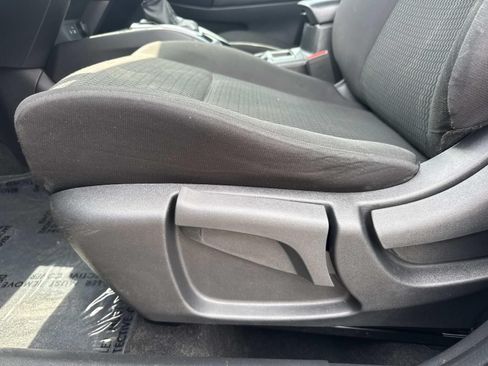 Used 2021 Nissan Rogue Sport S FWD image 17