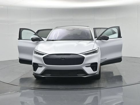 Certified 2023 Ford Mustang Mach-E GT AWD/4WD image 33