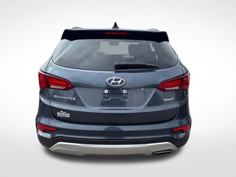Used 2017 Hyundai Santa Fe Sport FWD image 4