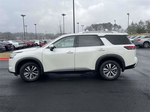 Used 2022 Nissan Pathfinder SL image 6