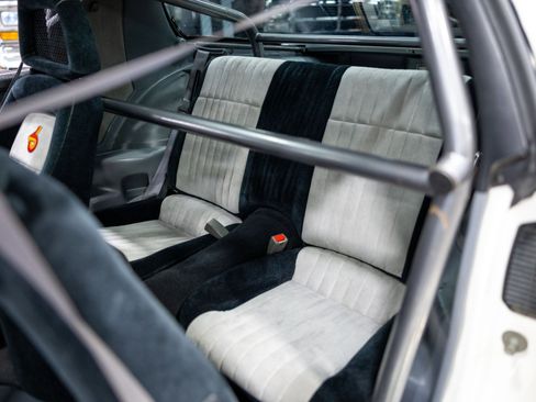 Used 1989 Chevrolet Camaro IROC-Z image 35