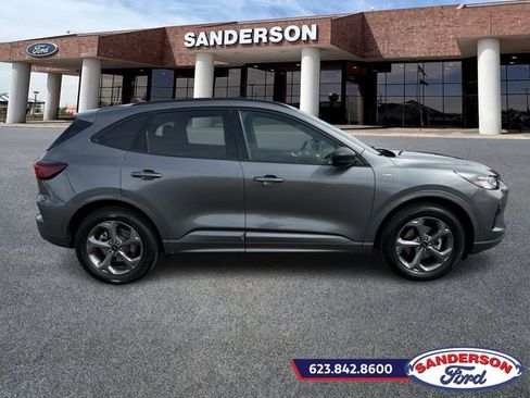 Used 2024 Ford Escape ST-Line FWD image 2