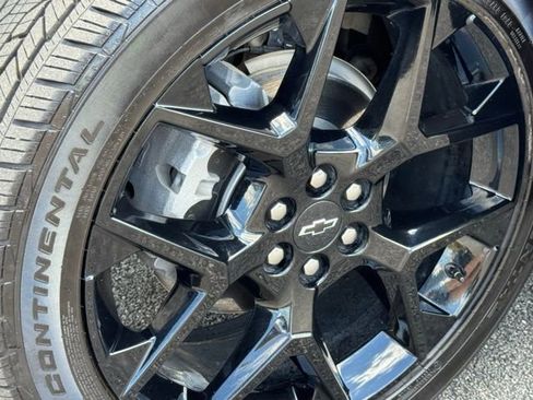 Used 2024 Chevrolet Traverse RS w/ LPO, Floor Liner Package image 13