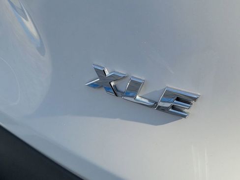 Used 2023 Toyota RAV4 XLE w/ Convenience Package image 10