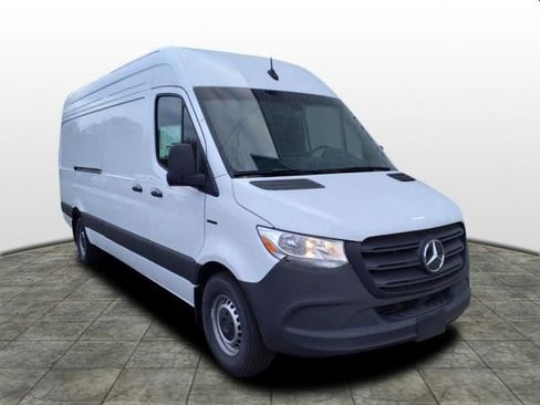 New 2024 Mercedes-Benz eSprinter 170 Cargo image 1
