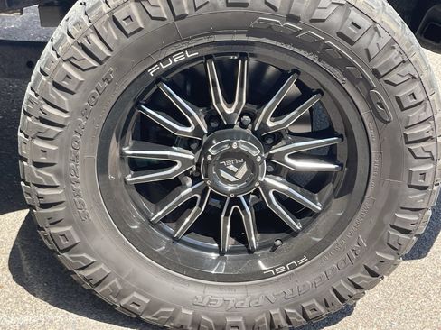 Used 2022 Ford F250 XLT w/ XLT Premium Package AWD/4WD image 5
