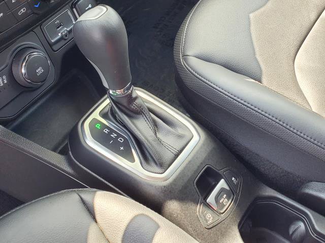 Certified 2023 Jeep Renegade Limited AWD/4WD image 18