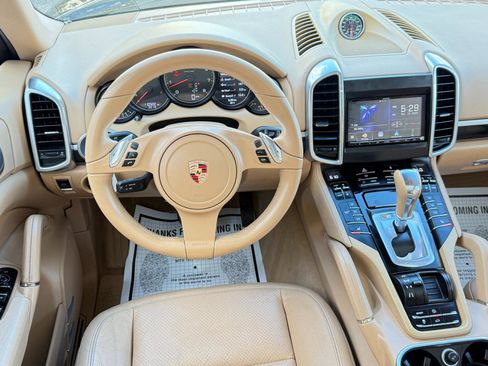 Used 2012 Porsche Cayenne AWD/4WD image 29