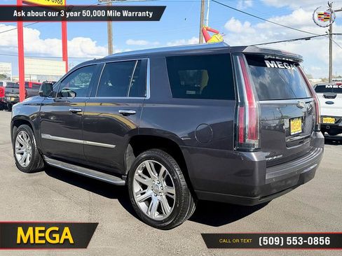 Used 2016 Cadillac Escalade Luxury AWD/4WD image 8