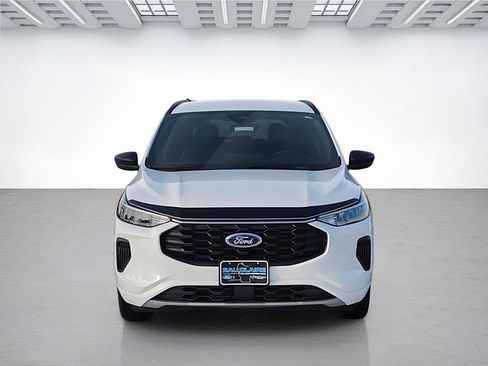 Certified 2023 Ford Escape ST-Line w/ Tech Pack #1 image 8