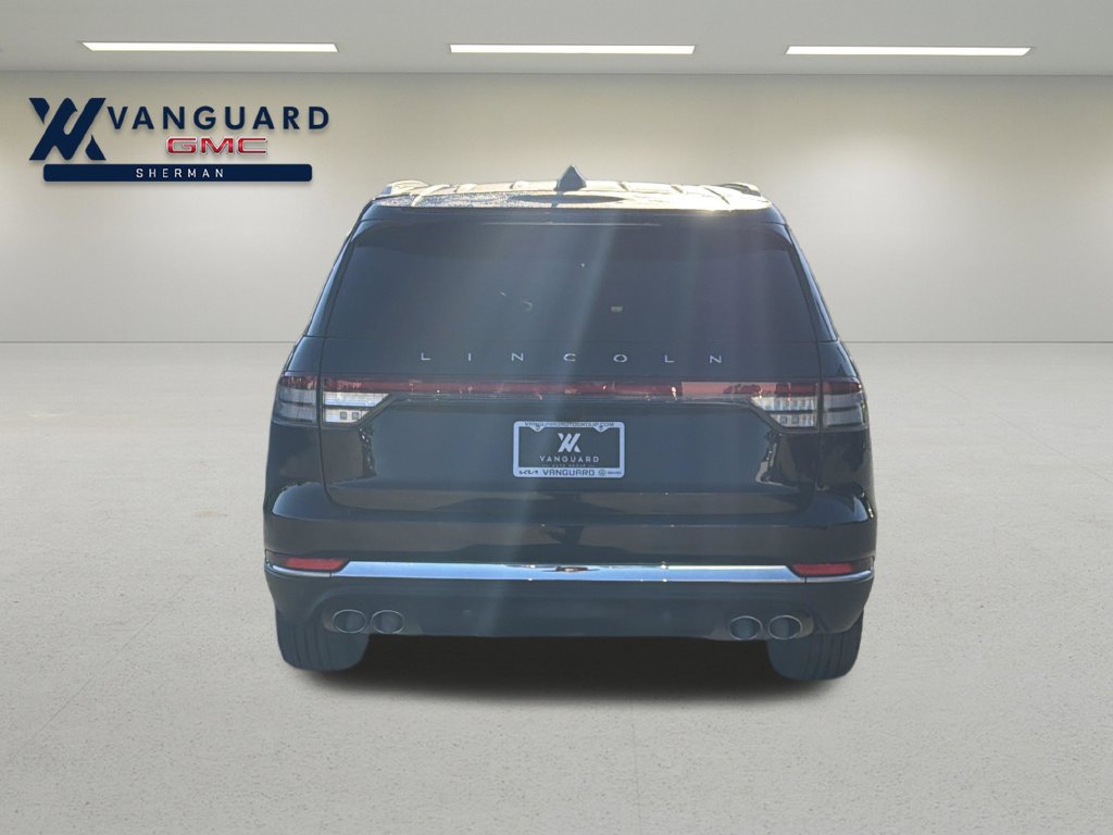 Used 2025 Lincoln Aviator 2WD image 6