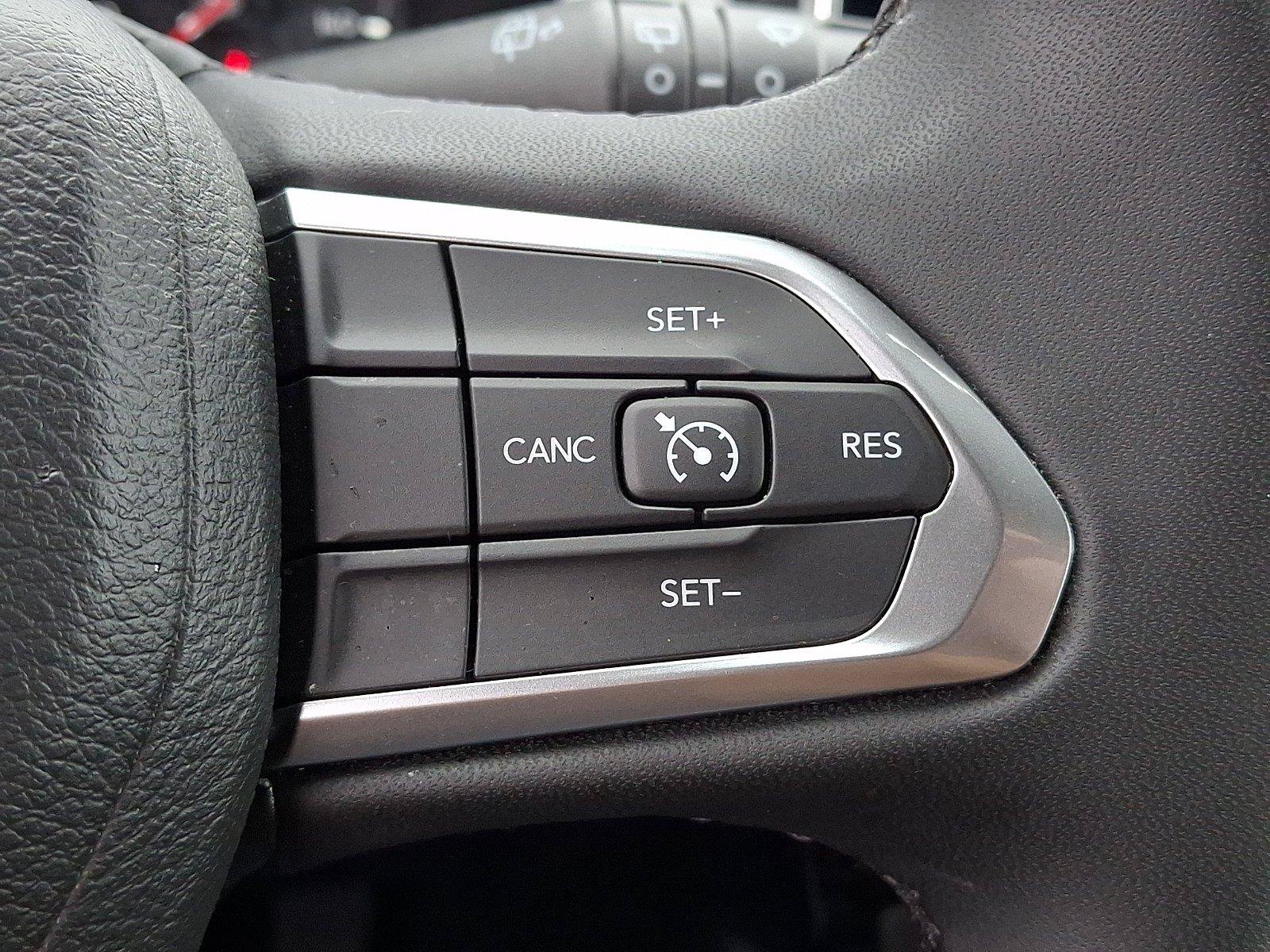 Used 2024 Jeep Compass Latitude AWD/4WD image 23