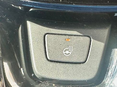 Used 2025 Honda Pilot Black Edition image 15