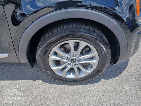 Used 2022 Kia Telluride LX AWD/4WD image 18