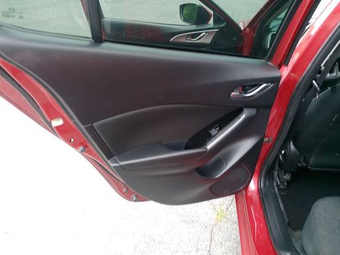 Used 2017 MAZDA MAZDA3 Sport FWD image 16
