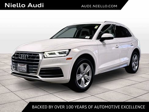 Used 2018 Audi Q5 2.0T Premium Plus w/ Premium Plus Package AWD/4WD image 1