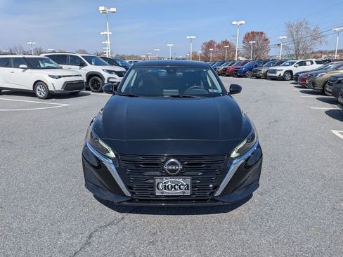 Used 2023 Nissan Altima 2.5 SV image 2