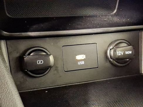 Used 2023 Hyundai Kona SEL AWD/4WD image 25