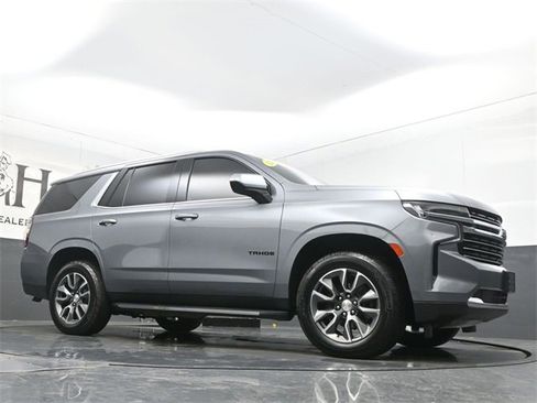 Used 2021 Chevrolet Tahoe LT image 2