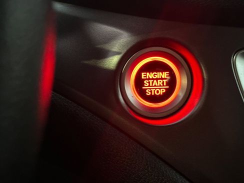 Used 2022 Honda Pilot Sport image 24