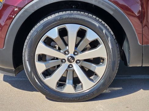 Certified 2021 Kia Telluride S image 16