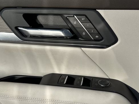 New 2027 GMC Terrain Denali w/ LPO, Black Badging Package AWD/4WD image 15