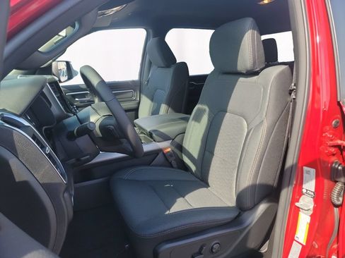 New 2026 RAM 1500 Big Horn w/ Night Edition AWD/4WD image 9
