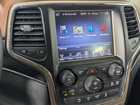 Used 2016 Jeep Grand Cherokee Summit w/ Premium Plus Apperance Group image 21