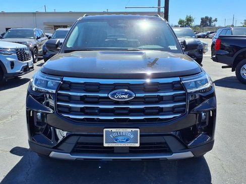 New 2026 Ford Explorer Active w/ Active Comfort Package RWD image 2