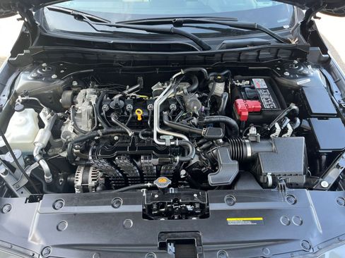 Used 2025 Nissan Altima 2.5 SV image 28