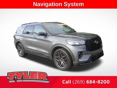 Used 2025 Ford Explorer ST