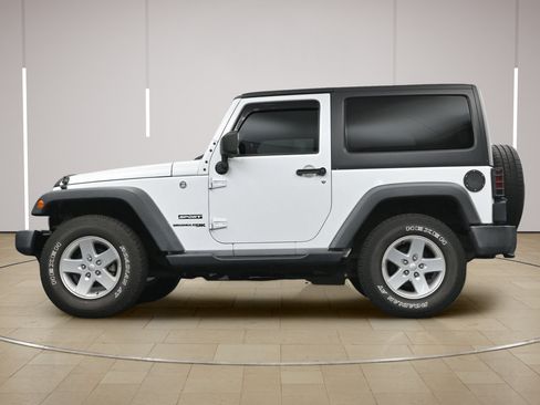 Used 2018 Jeep Wrangler Sport AWD/4WD image 23