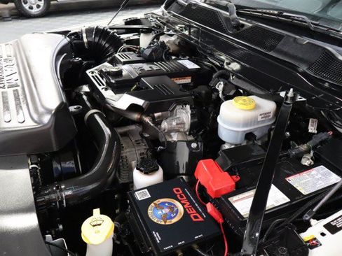 Used 2023 RAM 2500 Limited AWD/4WD image 86