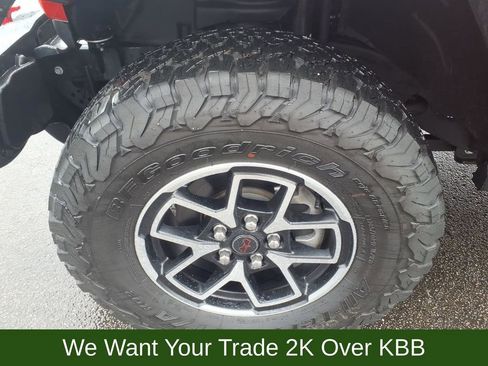 Used 2024 Jeep Wrangler Unlimited Rubicon w/ Convenience Group image 35