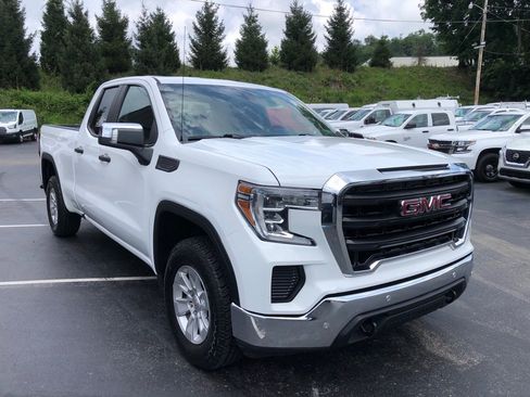 Used 2021 GMC Sierra 1500 4x4 Double Cab w/ Sierra Value Package image 8
