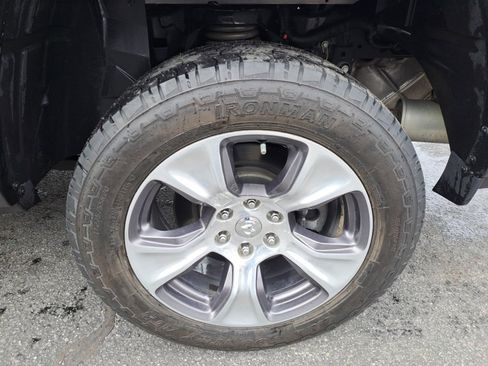 Used 2020 RAM 1500 Laramie image 24