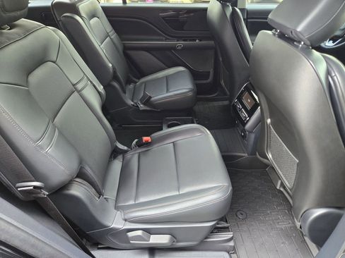 Used 2025 Lincoln Aviator 2WD image 20
