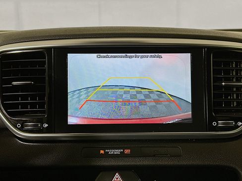 Used 2020 Kia Sportage EX w/ EX Technology Package FWD image 25