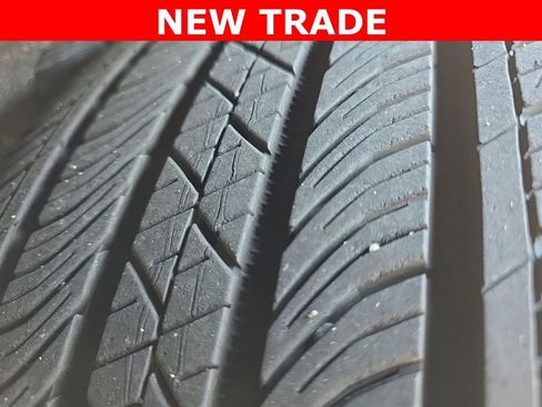 Used 2019 Buick Regal Essence w/ Sights and Sounds Package image 15