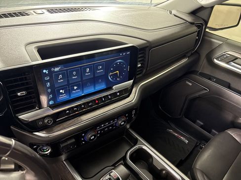 Used 2022 Chevrolet Silverado 1500 LTZ image 43